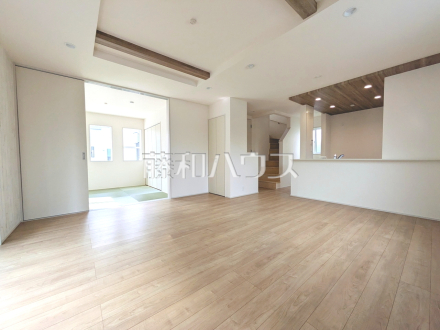 5号棟 リビング 【日野市栄町4丁目】/撮影日2025/09/18