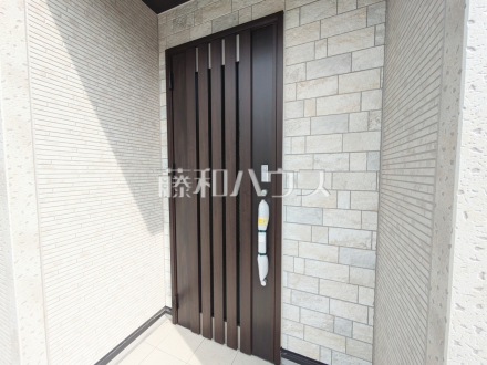 5号棟 玄関 【日野市栄町4丁目】/撮影日2025/09/18