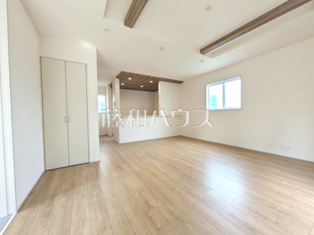 5号棟 リビング 【日野市栄町4丁目】/撮影日2025/09/18