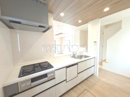 5号棟 キッチン 【日野市栄町4丁目】/撮影日2025/09/18