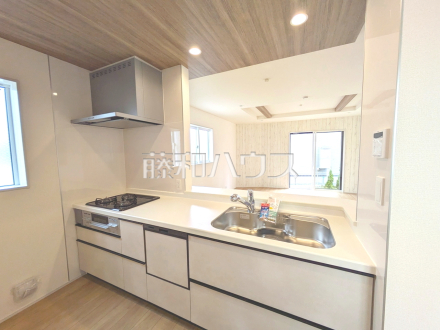 5号棟 キッチン 【日野市栄町4丁目】/撮影日2025/09/18