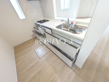 5号棟 キッチン 【日野市栄町4丁目】/撮影日2025/09/18