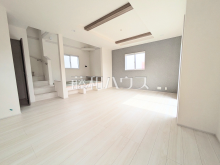 6号棟 リビング 【日野市栄町4丁目】/撮影日2025/10/03