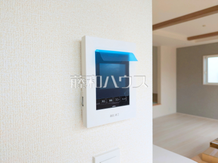 6号棟 TVモニター付きインターホン 【日野市栄町4丁目】 TVモニター付きインターホンのため訪問者がひと目で分かります。 /撮影日2025/09/18