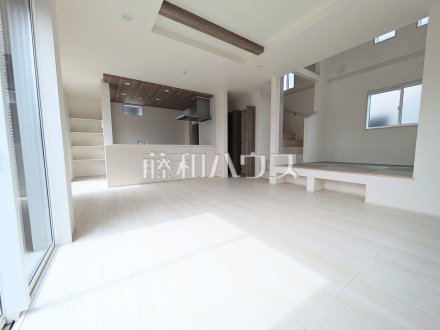 6号棟 リビング 【日野市栄町4丁目】/撮影日2025/10/03