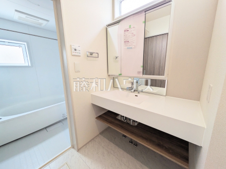 6号棟 洗面室(オープンサニタリー) 【日野市栄町4丁目】/撮影日2025/10/03