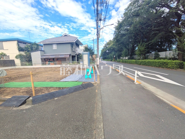 接道状況および現場風景 【小平市学園東町2丁目】 接道状況および現場風景 【小平市学園東町2丁目】