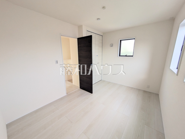 居室 【小牧市大字小牧原新田】 居室 【小牧市大字小牧原新田】