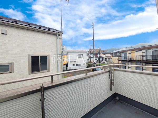 B号棟 バルコニー 【八王子市狭間町】 B号棟 バルコニー 【八王子市狭間町】