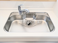 浄水器一体型水栓 【福岡市早良区重留1丁目】いつでもおいしいお水が飲める浄水器一体型水栓も完備
浄水器一体型水栓 【福岡市早良区重留1丁目】いつでもおいしいお水が飲める浄水器一体型水栓も完備