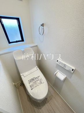 きれいでさわやか、ウォシュレット付きトイレ