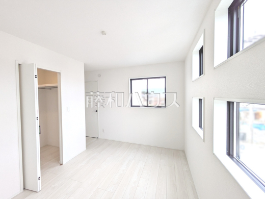 居室 【福岡市早良区野芥6丁目】