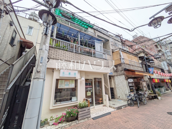 ≪外観≫ 周辺環境はもちろん、日当たりなど、実際に行ってみないと分からないことも多くございます。営業担当がご案内いたしますので、お気軽にお問い合わせください。 【カメヤビル】 ≪外観≫ 周辺環境はもちろん、日当たりなど、実際に行ってみないと分からないことも多くございます。営業担当がご案内いたしますので、お気軽にお問い合わせください。 【カメヤビル】