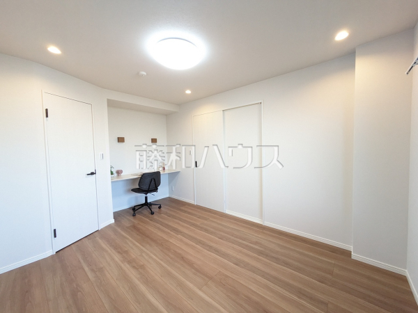 居室 【ロイヤルマンション鳥居松】 居室 【ロイヤルマンション鳥居松】