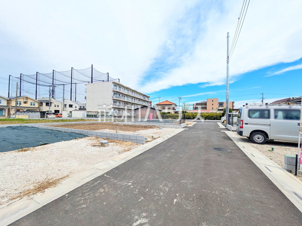 接道状況および現場風景 【志木市中宗岡1丁目】 接道状況および現場風景 【志木市中宗岡1丁目】