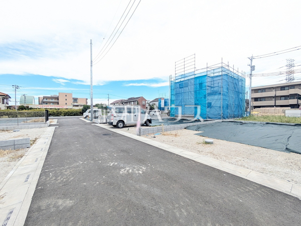 接道状況および現場風景 【志木市中宗岡1丁目】 接道状況および現場風景 【志木市中宗岡1丁目】