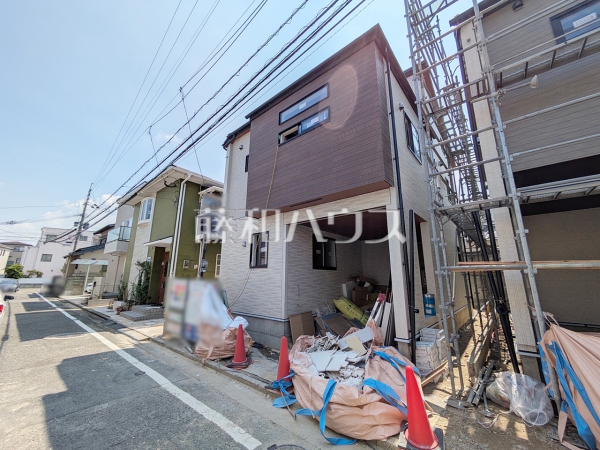 2号棟 接道状況および現場風景 【福岡市早良区飯倉3丁目】 2号棟 接道状況および現場風景 【福岡市早良区飯倉3丁目】