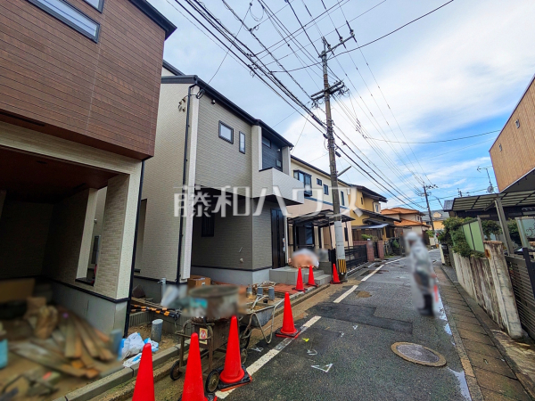 接道状況および現場風景 【福岡市早良区飯倉3丁目】 接道状況および現場風景 【福岡市早良区飯倉3丁目】