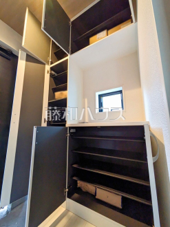 玄関収納 【東久留米市中央町3丁目】/撮影日2026/01/15