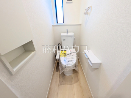 1号棟 トイレ 【春日井市妙慶町2丁目】/撮影日2025/10/23