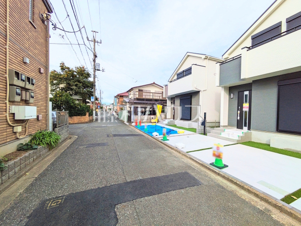 接道状況および現場風景 【東大和市向原2丁目】 接道状況および現場風景 【東大和市向原2丁目】