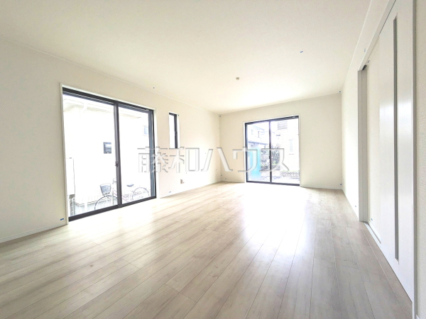 B号棟 リビング 【東大和市向原2丁目】 B号棟 リビング 【東大和市向原2丁目】