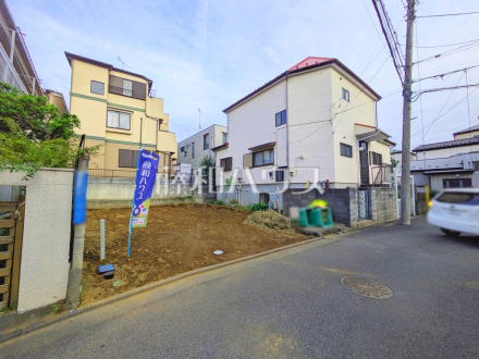 接道状況および現場風景 【朝霞市三原4丁目】平日のご案内も可能です。まずはお気軽にお問合せ下さいませ。/撮影日2025/10/03