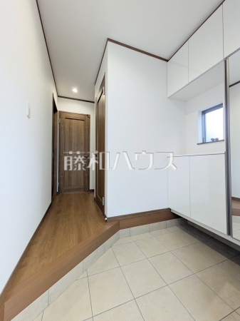 玄関ホール 【西東京市住吉町1丁目】 玄関ホール 【西東京市住吉町1丁目】