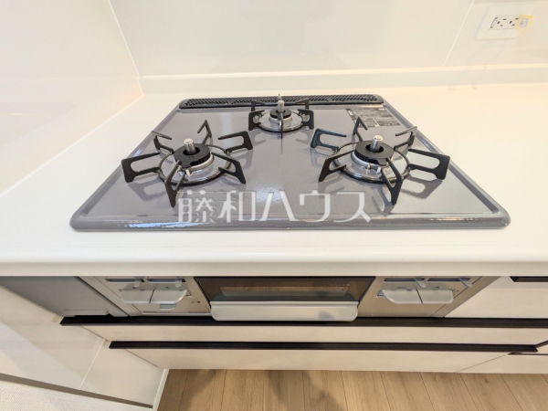 4号棟 キッチンコンロ・グリル 【東村山市秋津町2丁目】 4号棟 キッチンコンロ・グリル 【東村山市秋津町2丁目】
