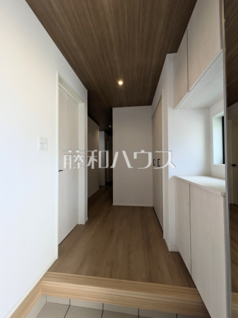 4号棟 玄関 【東村山市秋津町2丁目】 4号棟 玄関 【東村山市秋津町2丁目】