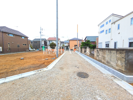 接道状況および現場風景 【東村山市久米川町2丁目】/撮影日2025/10/09