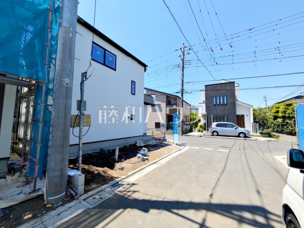 接道状況および現場風景 【三鷹市大沢2丁目】/撮影日2026/05/17