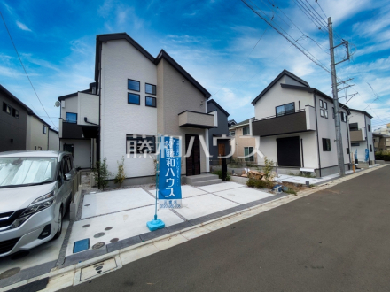接道状況および現場風景 【三鷹市大沢2丁目】/撮影日2026/08/28