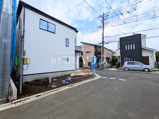 接道状況および現場風景 【三鷹市大沢2丁目】