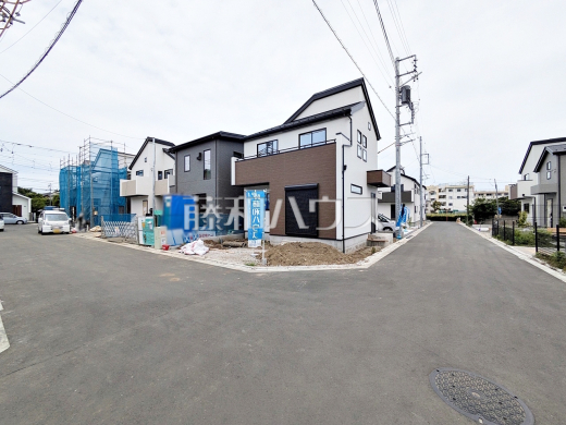 接道状況および現場風景 【三鷹市大沢2丁目】