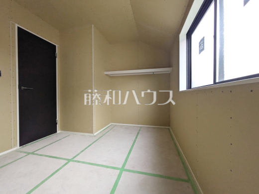 5号棟 居室(施工中) 【三鷹市大沢2丁目】