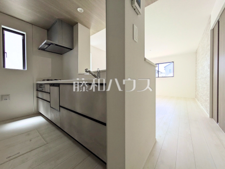 15号棟 キッチン 【三鷹市大沢2丁目】/撮影日2026/05/10