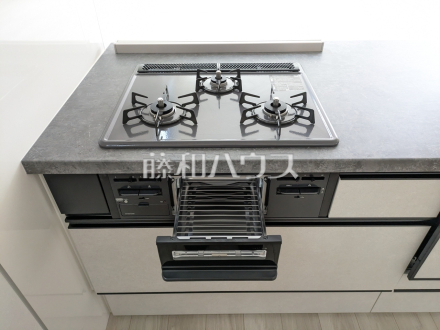 4号棟 3口ガスコンロ 【志木市中宗岡5丁目】/撮影日2026/02/16