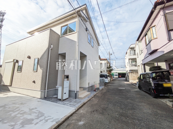 接道状況および現場風景 【志木市中宗岡3丁目】 接道状況および現場風景 【志木市中宗岡3丁目】