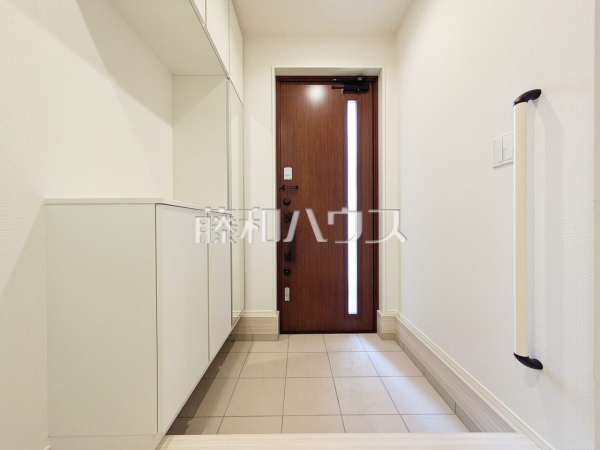 玄関ホール 【志木市中宗岡3丁目】 玄関ホール 【志木市中宗岡3丁目】