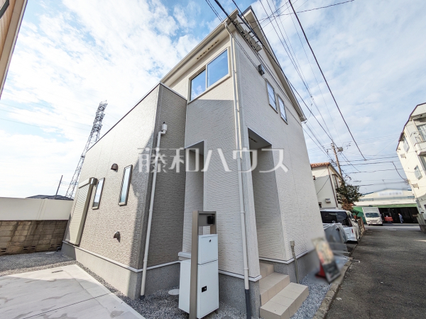 生活に溶け込むシンプルなデザインの外観が魅力の新邸です。 【志木市中宗岡3丁目】 生活に溶け込むシンプルなデザインの外観が魅力の新邸です。 【志木市中宗岡3丁目】