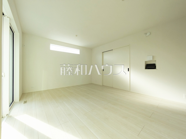 リビング 【志木市中宗岡3丁目】 リビング 【志木市中宗岡3丁目】