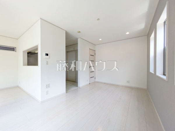 リビング 【和光市中央1丁目】 リビング 【和光市中央1丁目】