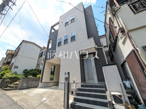 住まいの事なら地元で豊富な実績を誇る、当社へお任せ下さい! 【和光市中央1丁目】 住まいの事なら地元で豊富な実績を誇る、当社へお任せ下さい! 【和光市中央1丁目】