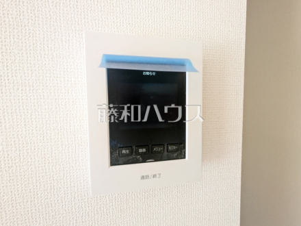 TVモニター付インターホン 訪問者がわかるTVモニター付インターホンは、お子様のお留守番にも活躍するかも?! /撮影日2026/05/10