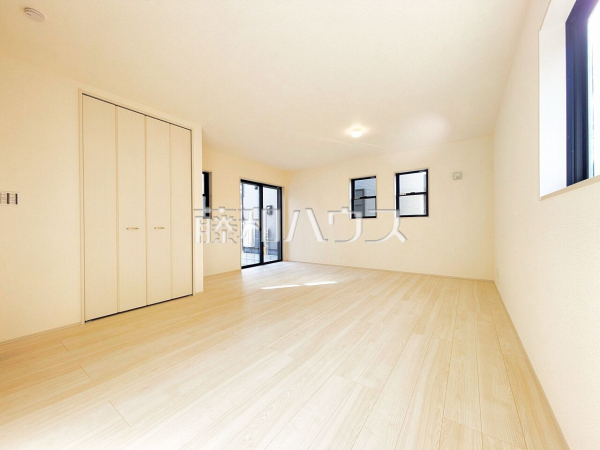 8号棟 リビング 【富士見市渡戸1丁目】 8号棟 リビング 【富士見市渡戸1丁目】