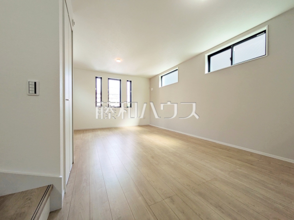 リビング 【名古屋市北区上飯田南町3丁目】 リビング 【名古屋市北区上飯田南町3丁目】