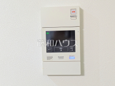 TVモニター付きインターホン 【ハイホーム高幡不動】訪問者がわかるTVモニター付インターホンは、お子様のお留守番にも活躍するかも?! TVモニター付きインターホン 【ハイホーム高幡不動】訪問者がわかるTVモニター付インターホンは、お子様のお留守番にも活躍するかも?!