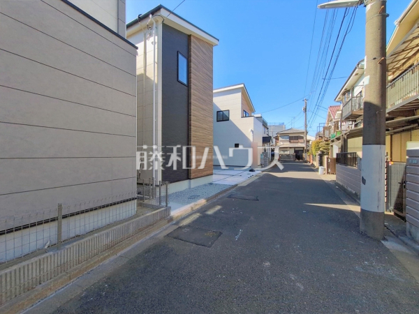 接道状況および現場風景 【練馬区大泉学園町4丁目】 接道状況および現場風景 【練馬区大泉学園町4丁目】
