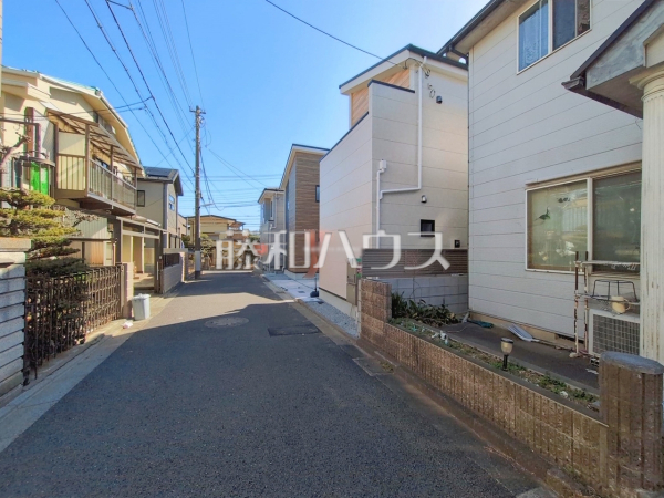 接道状況および現場風景 【練馬区大泉学園町4丁目】 接道状況および現場風景 【練馬区大泉学園町4丁目】